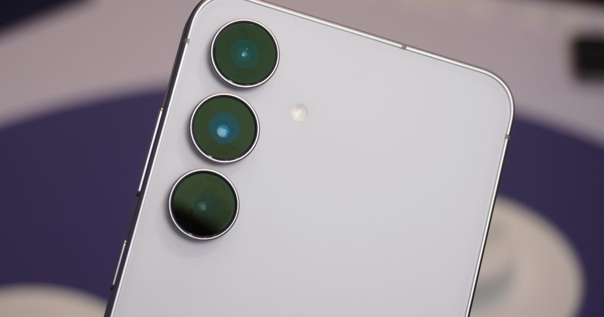 The Galaxy S26 FE specs are out, and Samsung is playing the same old game