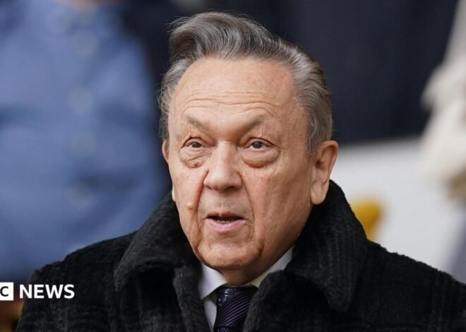 David Sullivan advised to stay away from West Ham home matches