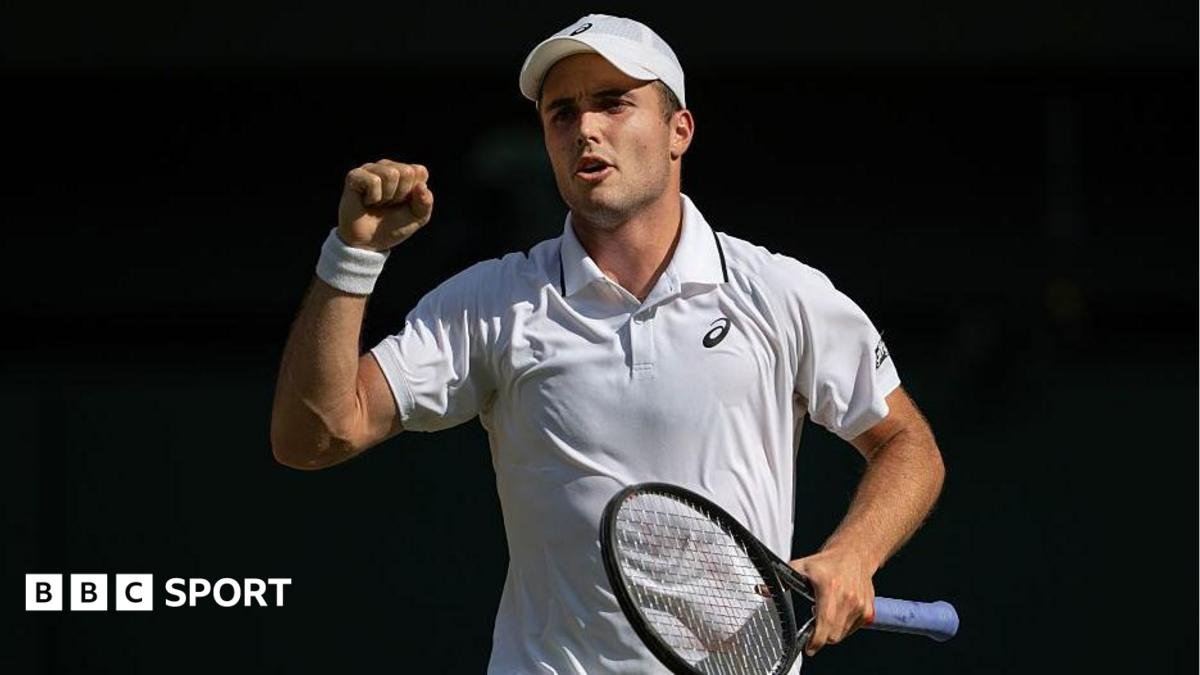 Cincinnati Open: Arthur Fery wins on return as Novak Djokovic suffers in heat