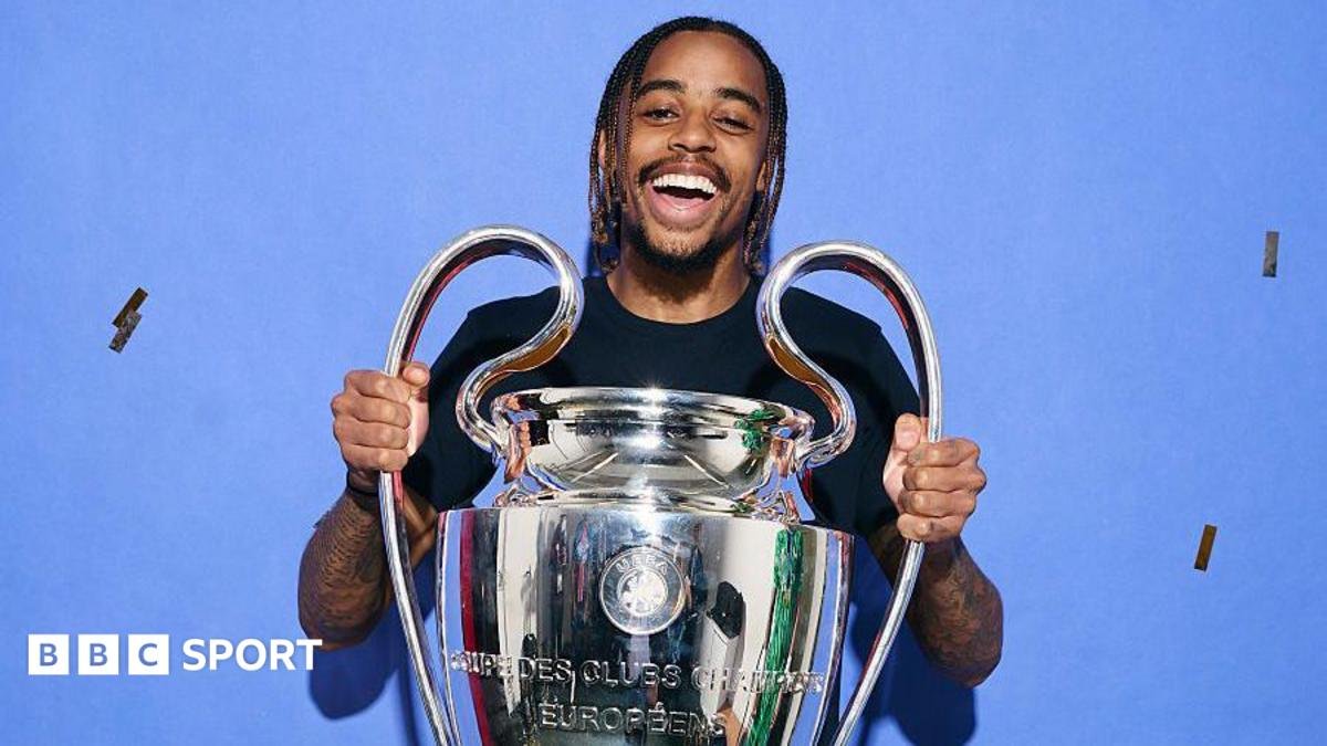 Bradley Barcola: Why Liverpool want PSG winger for £100m