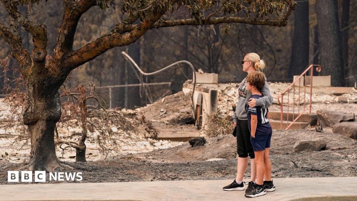 Washington state wildfires cause 60,000 people to evacuate homes