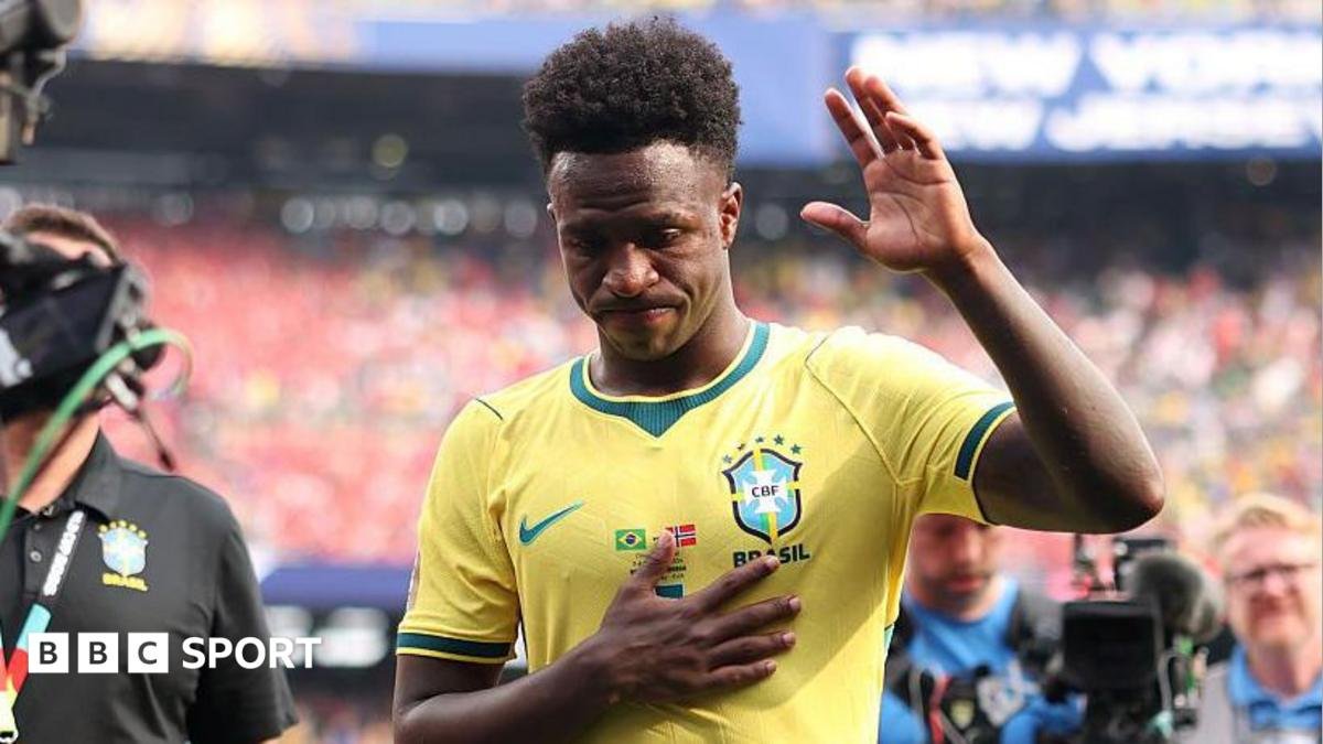 Premier League: Why do the world’s best footballers move elsewhere?