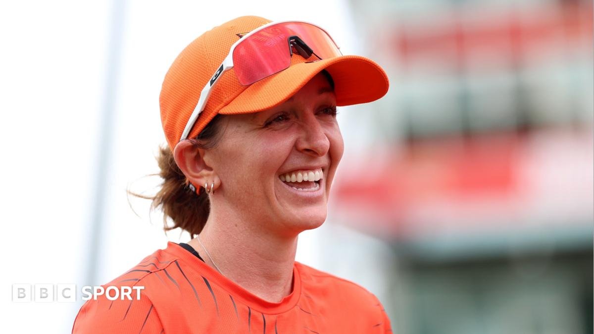 Kate Cross: Former England bowler to retire at end of summer