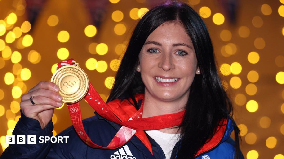 Eve Muirhead: Winter Olympic gold medal-winning curler revokes retirement
