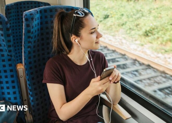Half price rail travel extended to 18-year-olds