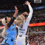 Chicago’s DiJonai Carrington ejected for hard foul on Sophie Cunningham