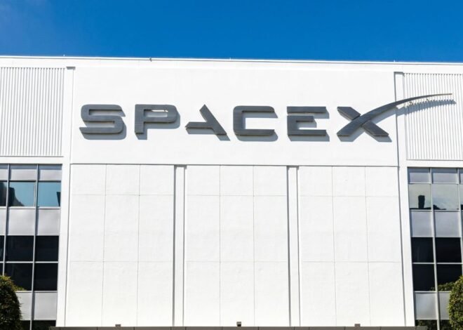 SpaceX wants to take on Verizon, AT&T, and T-Mobile with its own mobile network