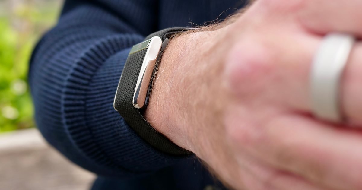 Apple is mulling a screen-free wearable to rival Whoop and Fitbit Air: