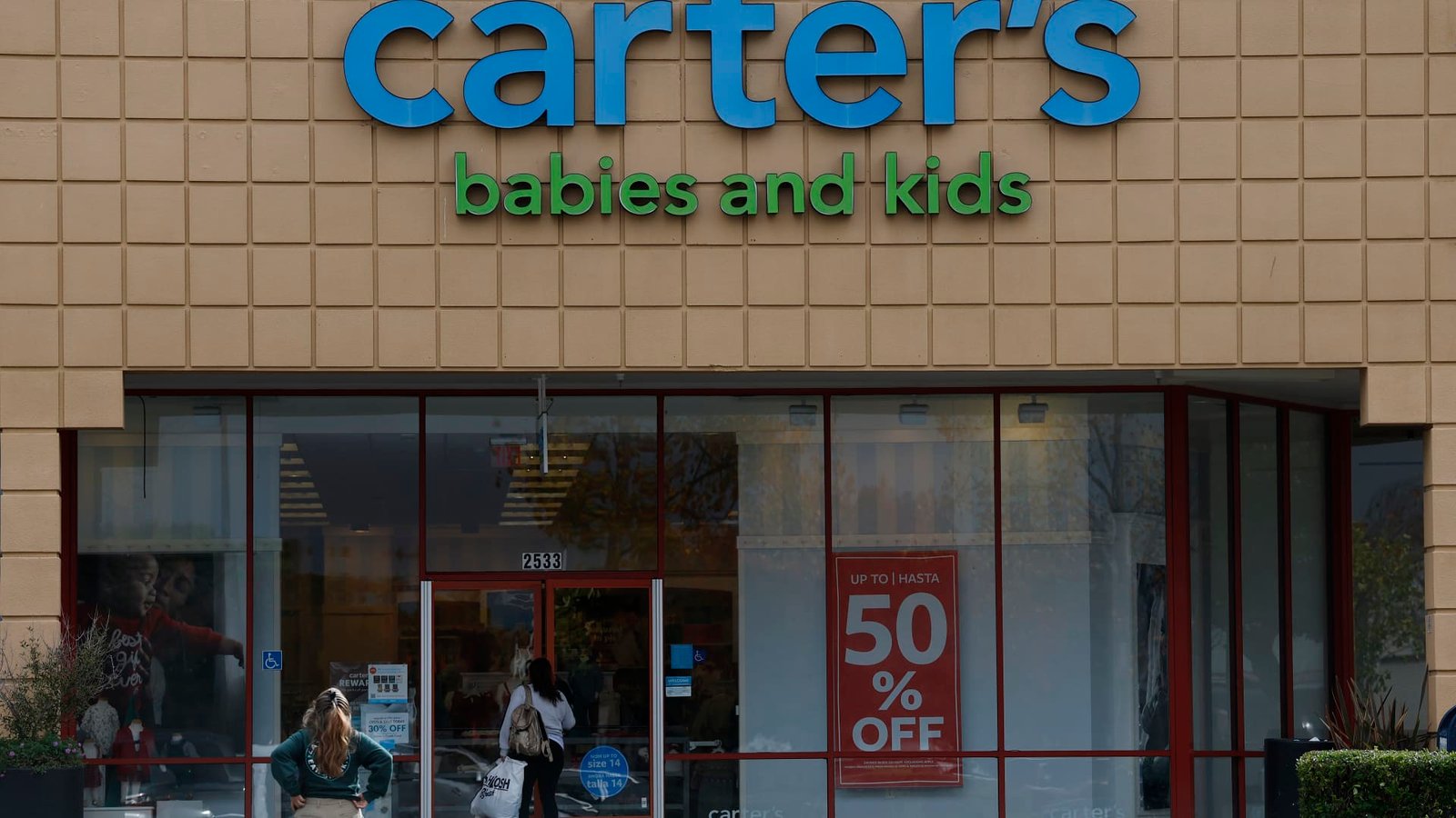 Carter’s kids clothing retailer rebrands