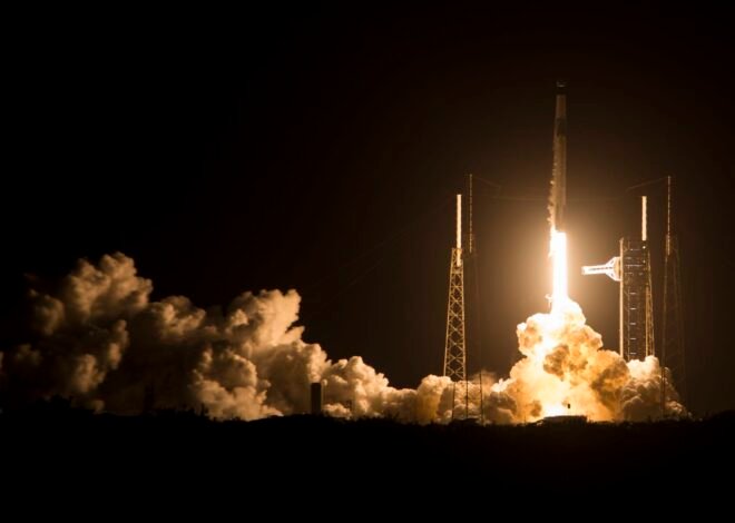 SpaceX scores $950 million from NASA for 3 more crewed flights to ISS