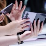 Samsung tries to draw iPhone users to its foldables amid Apple entry