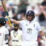 England vs Pakistan: Joe Root and Jordan Cox come through scare to win third Test and 3-0 sweep