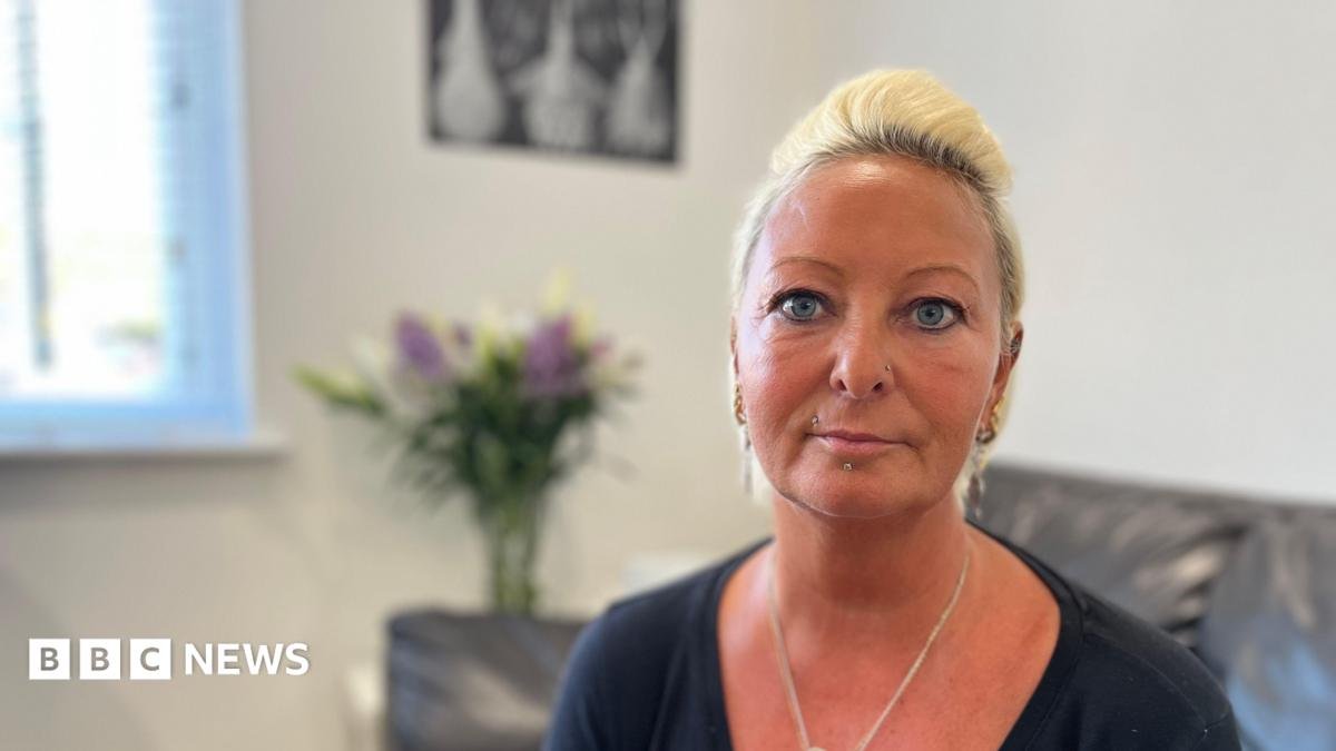 Harry Dunn’s mum criticises removal from UK of US Embassy staffer
