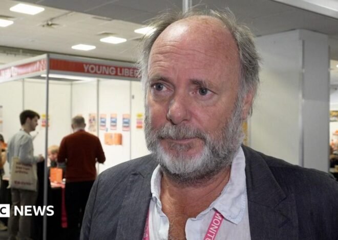 Lib Dems sleepwalking to irrelevance under Davey, says council leader