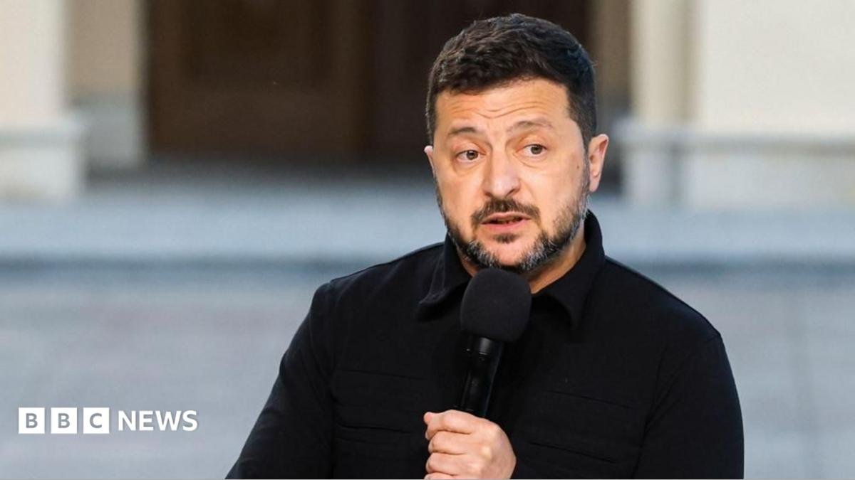 Russia-Ukraine war: Zelensky expects war to continue after US envoy talks