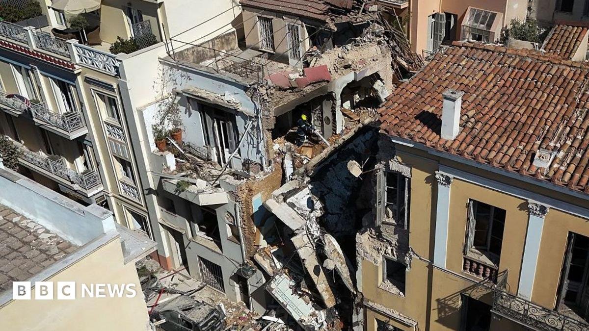 Athens explosion: Six dead in blast near Acropolis in Plaka district