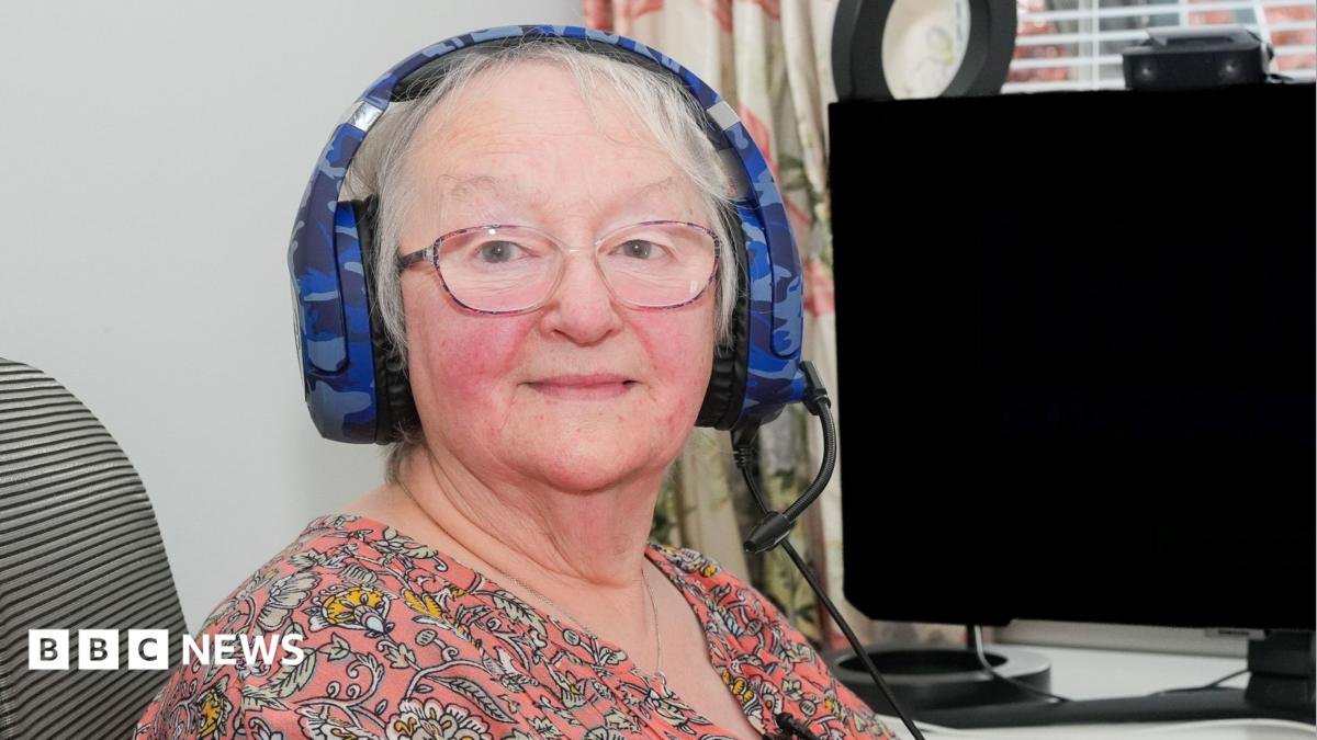 Gamer granny is oldest female Fortnite streamer in world record book