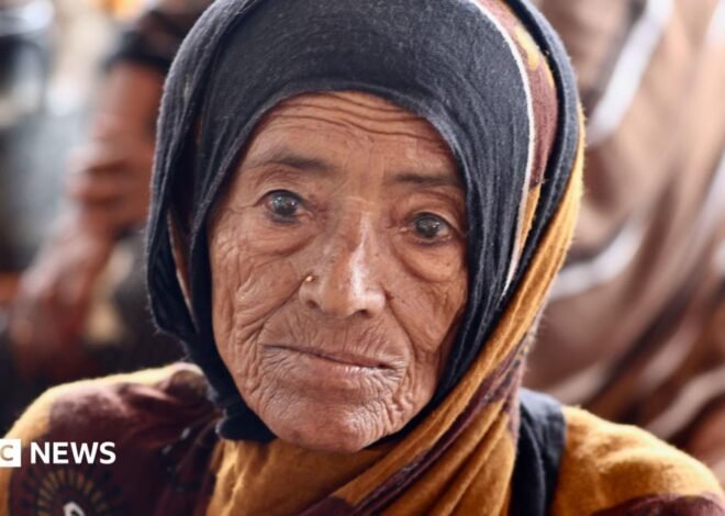 Yemenis flee across Red Sea as Houthis and Saudi-backed forces escalate war