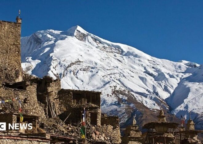Nepal: Ten climbers missing after avalanche hits Himalayan base camp