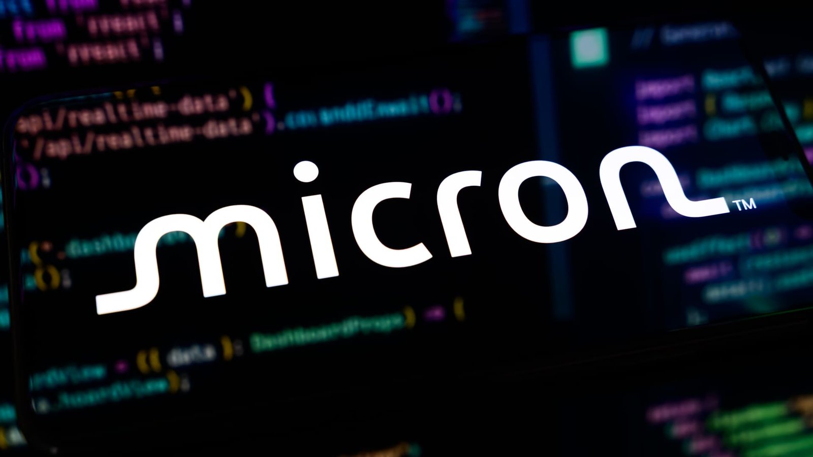 Micron drops despite ‘a great quarter.’ Why Cramer is sticking with the stock