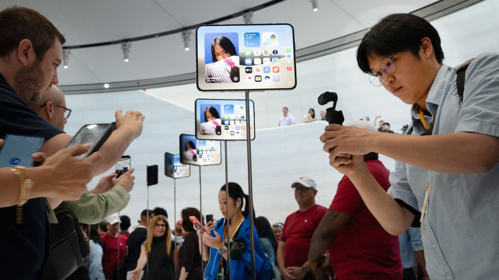 Apple’s iPhone Duo is proving the catalyst that Jim Cramer said it would be
