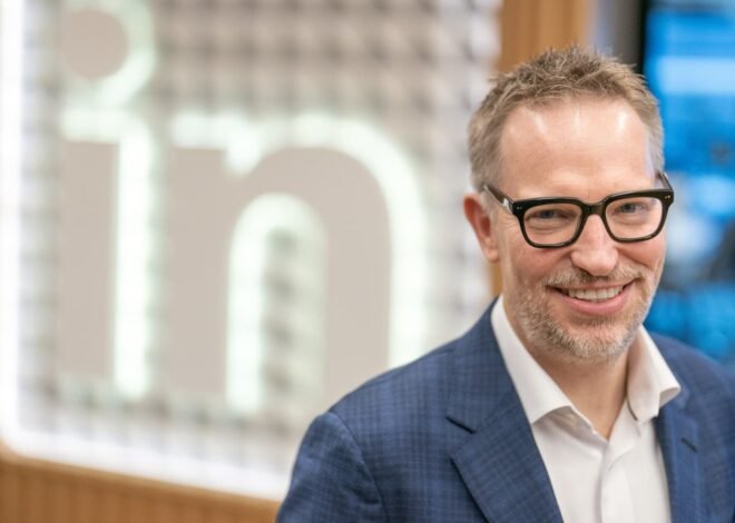 Ex-LinkedIn CEO Roslansky to leave Microsoft after other departures