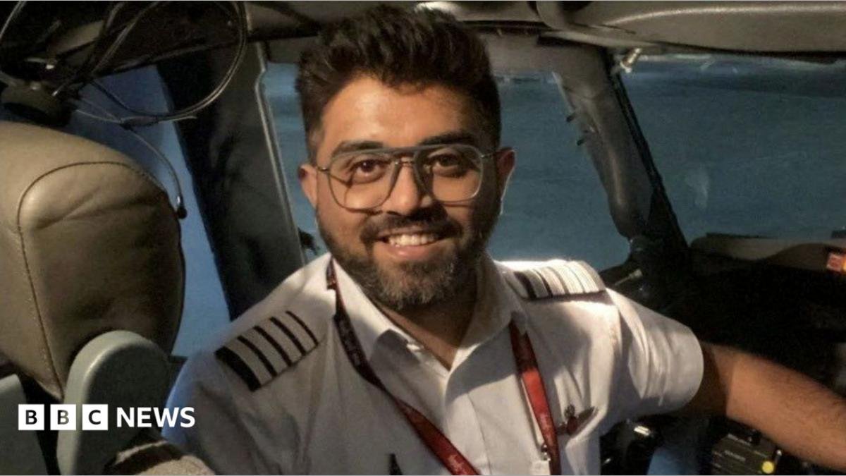 Watch: Emotional pilot recounts moment of Flydubai attack