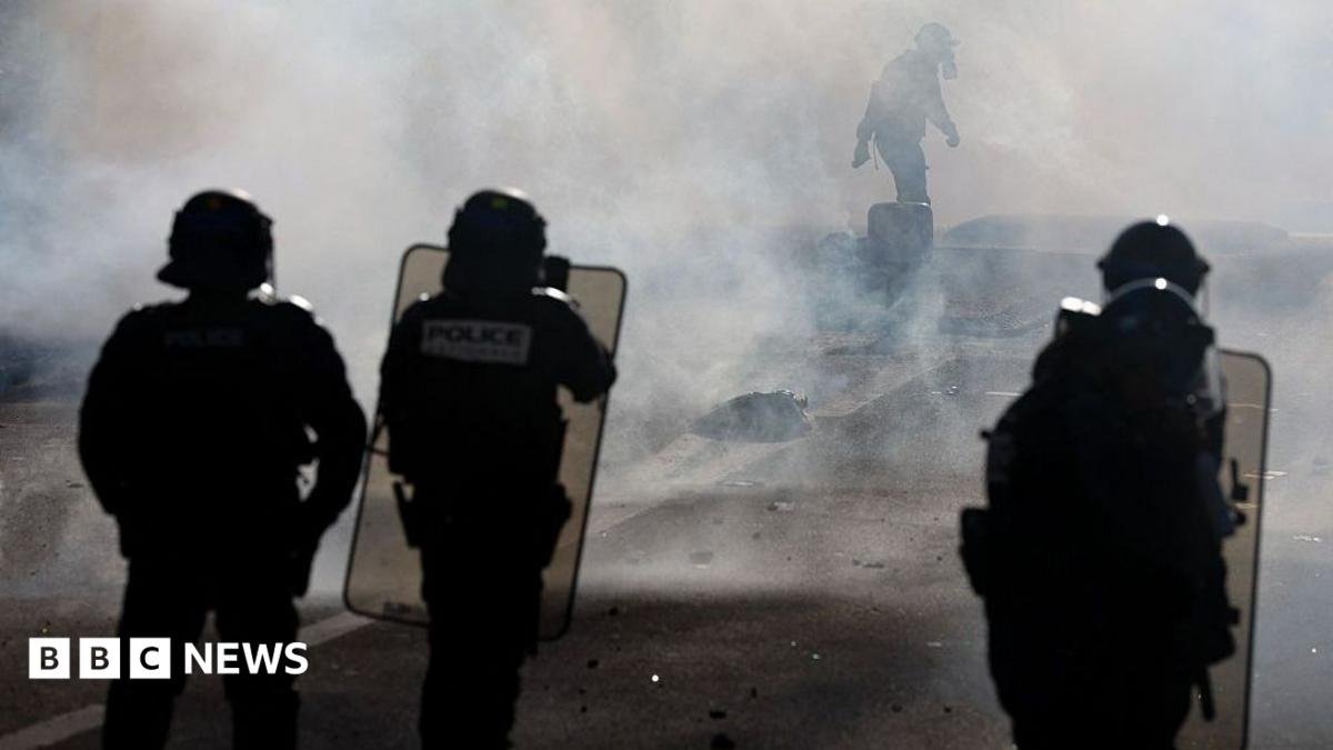 Teenager’s hand blown off during confrontation between France school protesters and riot police